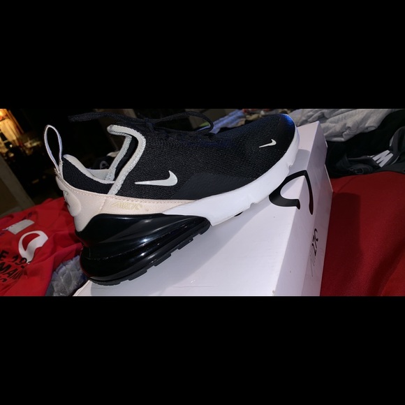 black and white air max 270s